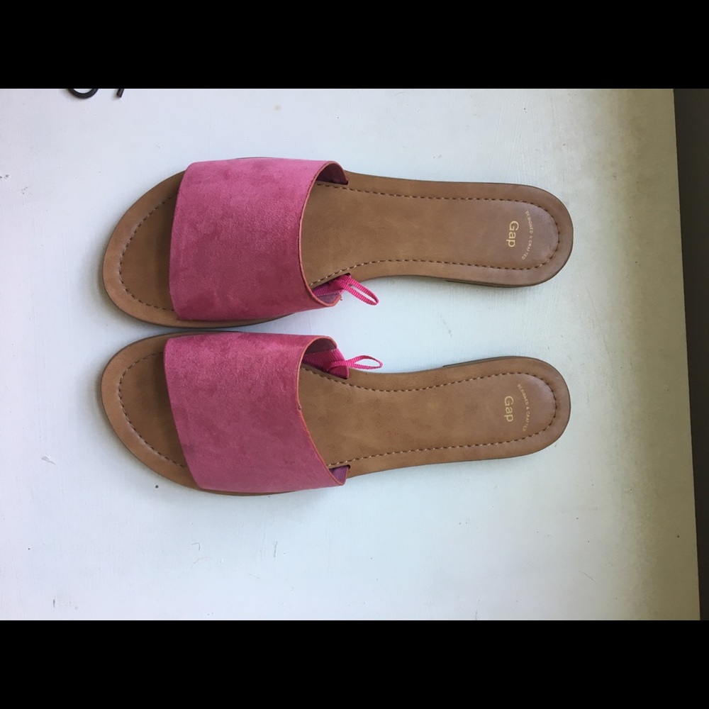 gap pink summer sandals